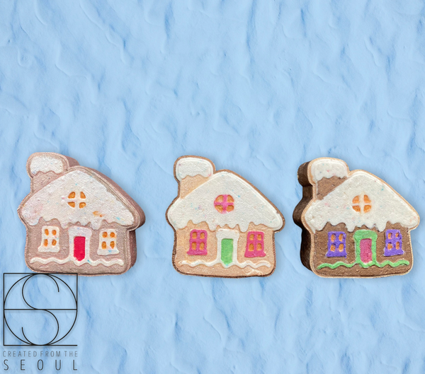 GINGERBREAD HOUSE BATH BOMB