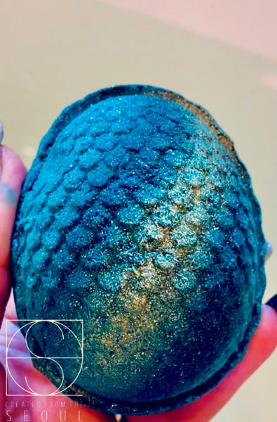 DINO, MERMAID, OR DRAGON EGG BATH BOMBS WITH MINI TOY INSIDE